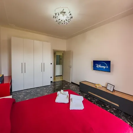 Double - Ferries 7 Min - Beaches 3 Min Apartment