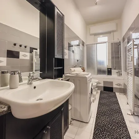 Double - Ferries 7 Min - Beaches 3 Min * Quiliano